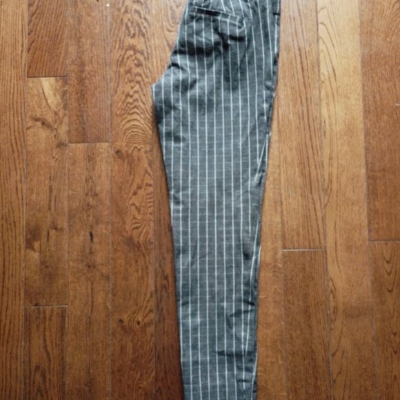 Banana Republic Sloan Fit Women's B&W Striped Pants Size 00 - Picture 4 of 6